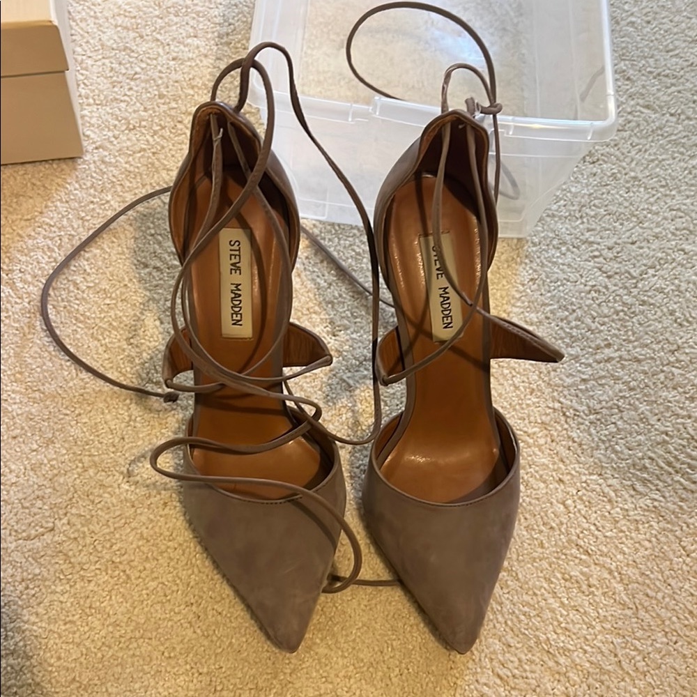 Steve Madden Taupe Brown Lace Up Heels
